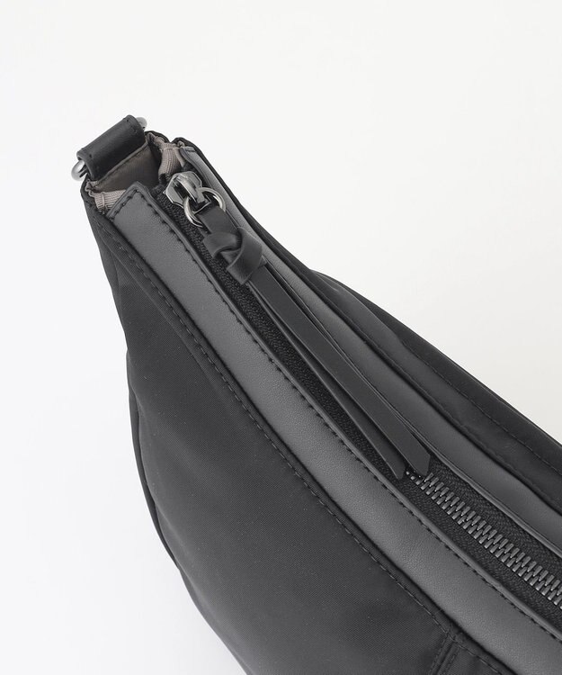 Y'SACCS ツイルナイロン　カーブショルダー　Sサイズ ブラック