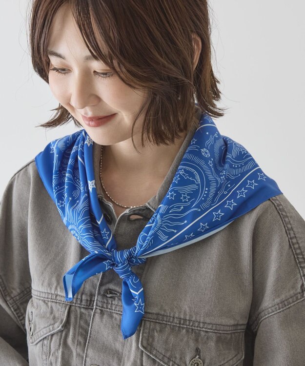 AMERICAN HOLIC シルキーバンダナ柄スカーフ Blue