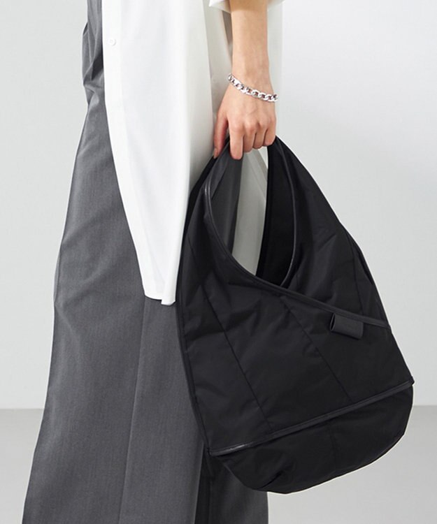 Y'SACCS 【Y'SACCS Gene Line】イゼール トートバッグ Mini ブラック