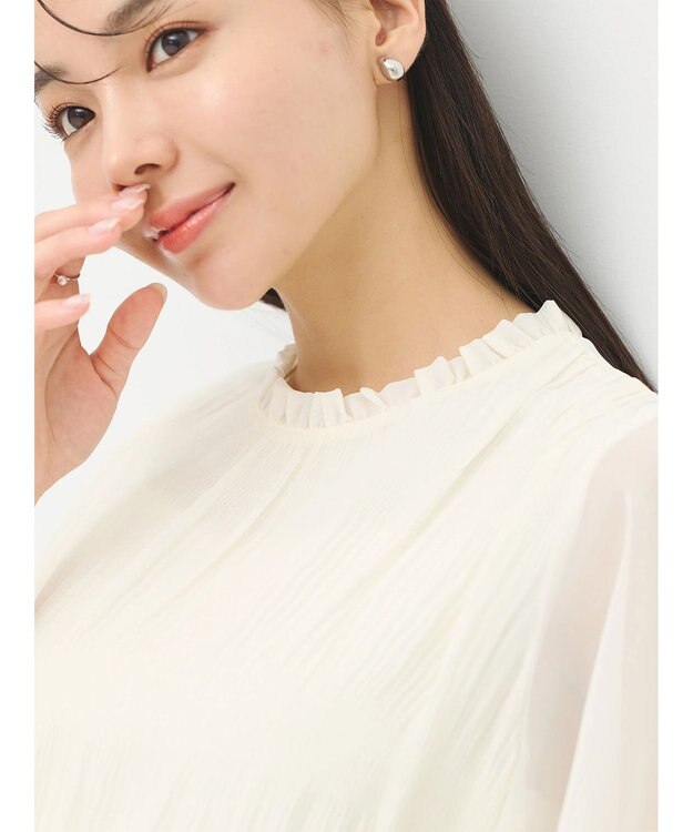 earth music&ecology マジョリカプリーツ半袖ブラウス Ivory