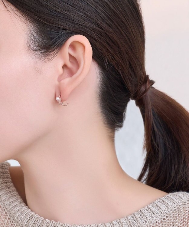 Phoebe ロマンティックビジューバタフライフープピアス　ローズゴールド ローズゴールド