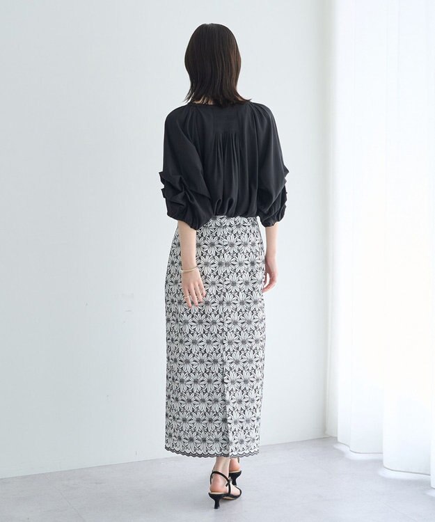YECCA VECCA フラワーレースロングナロースカート Off White