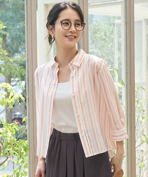 自由区 【ドラマ「明日はもっと いい日になる」着用】【接触冷感・吸水速乾・洗える】ナチュラルリネンクロップド丈 シャツ ホワイト×オレンジ