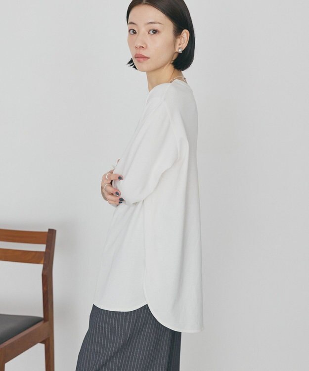 AMERICAN HOLIC ラウンドクルーネックプルオーバー Off White