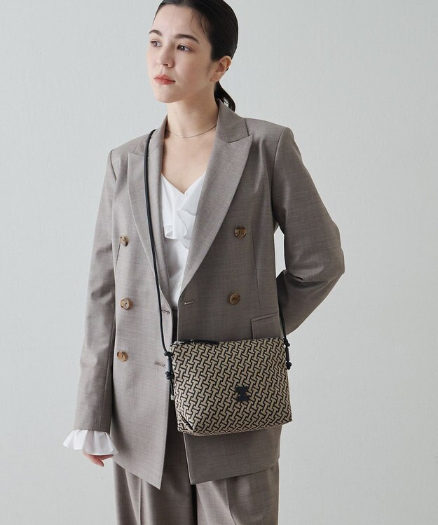 IACUCCI 【予約】モノグランマ ポーチSD JACQUARD/RUGA ブラック