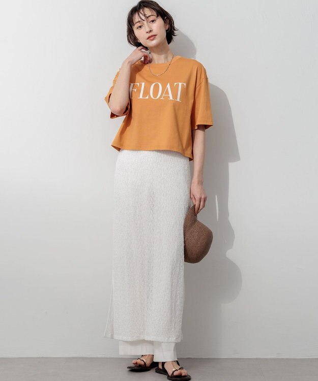 23区 【SLOW/一部店舗限定】ヴィンテージライクジャージー クロップド ロゴ Tシャツ タンジェリン×オフホワイト