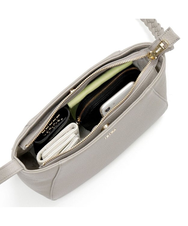 IBIZA アトラクティーボ　ショルダーバッグ 黒