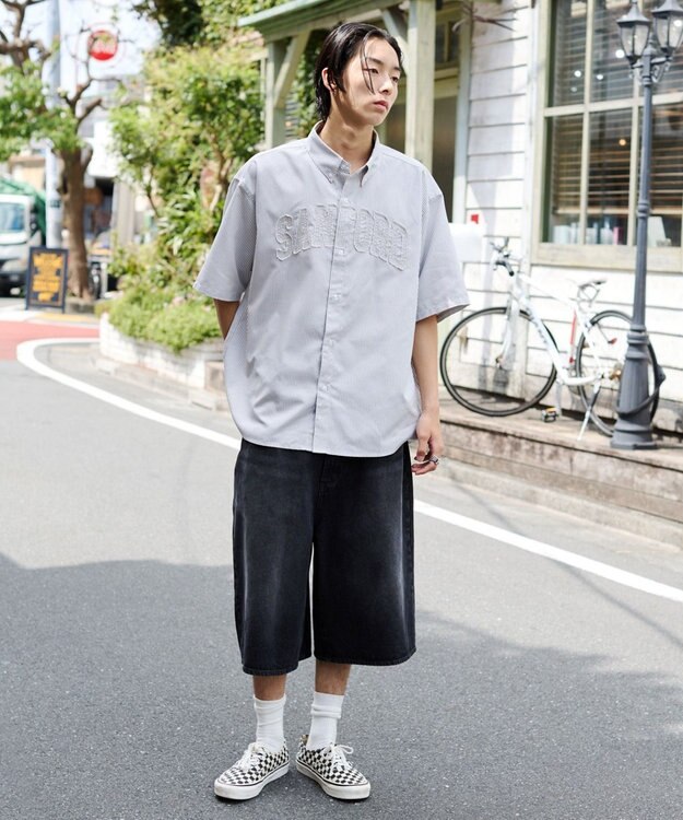 WEGO 【ユニセックス着用ITEM】オックスフォードダメージアップリケシャツ（SS） グレーストライプ