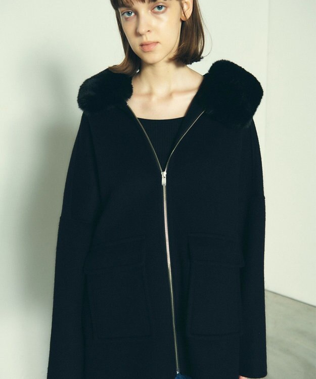 GRACE CONTINENTAL フードファーリバーポンチョ ブラック