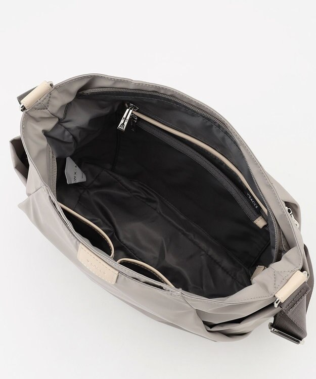 Y'SACCS 【ナイロンタフタ】トラベルショルダー グレージュ