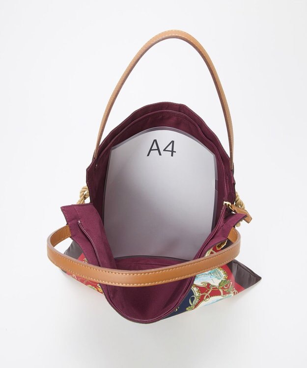 TOPKAPI 【TREASURE TOPKAPI】マイルドサテン スカーフ柄 トートバッグ チョコレート