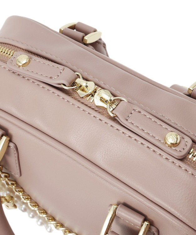Maison de FLEUR チャーム付きワイドボストンバッグ Mocha