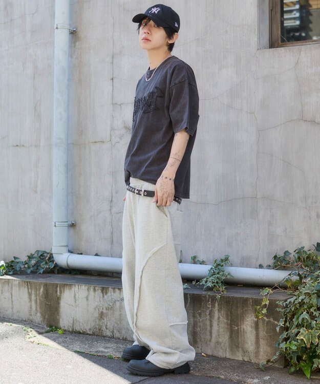 WEGO 【ユニセックス着用ITEM/MLサイズ展開】ブリーチダメージアップリケT（SS） ブラックその他