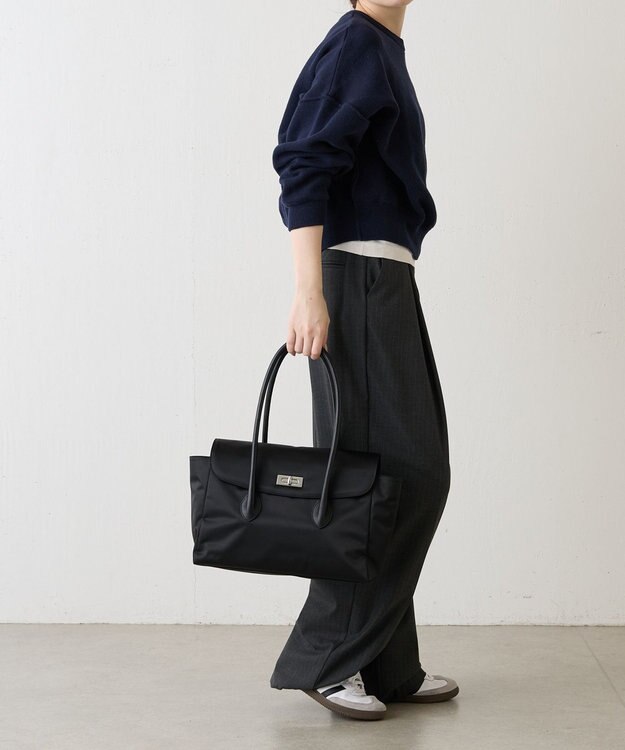 russet 《@__serako.r__企画》クラウズナイロンフラップトートバッグ(CE-1690) Black