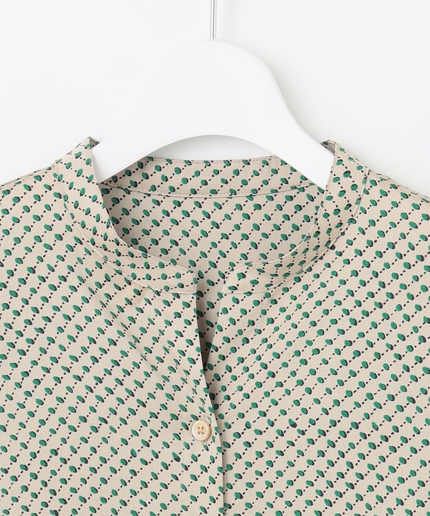 自由区 L 【カタログ掲載・セットアップ対応・洗える】サテンアムンゼンバンドカラー ブラウス サンドベージュ系