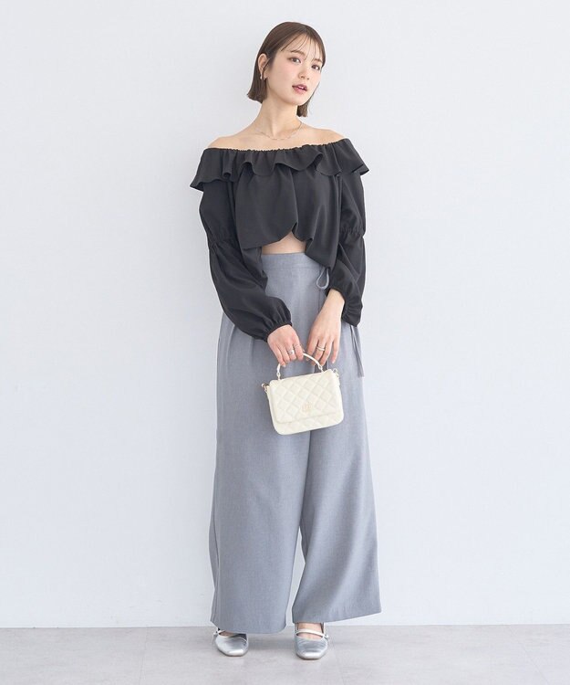 earth music&ecology 2wayオフショルバルーンヘムフリルブラウス Black