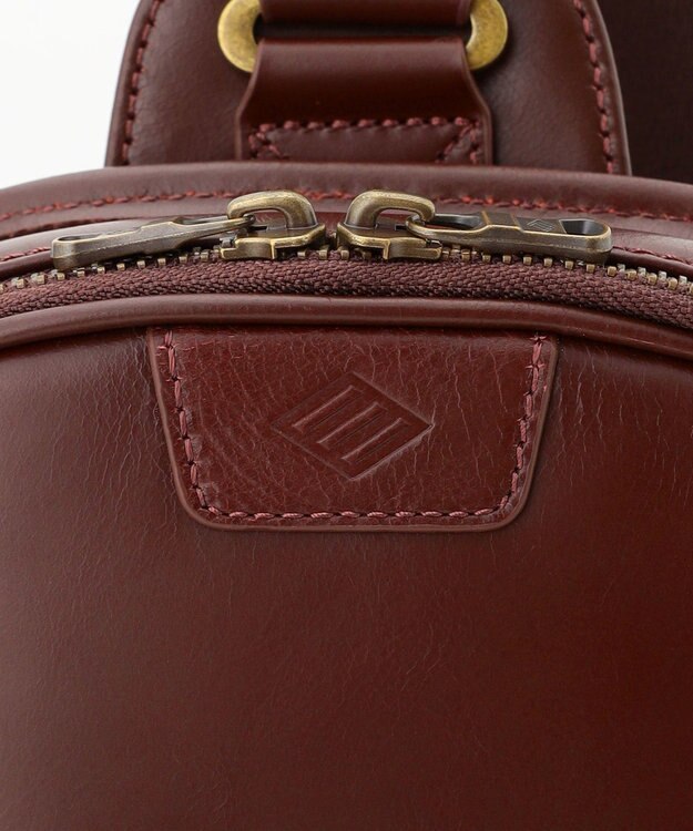 JOSEPH ABBOUD 【軽量/コンパクト/牛革】オイルドレザーボディー バッグ ダークブラウン系