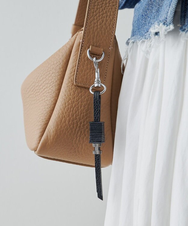 IACUCCI 【予約】ブリーノ チャーム CERVO ブラック