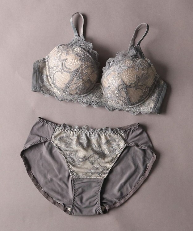 Wing ブラジャー 立体感のあるバストをメイク ふっくらデコルテ きれいな谷間 ブラのズレ・浮きを軽減 【ハイライトブラ】 ブラ CB4000 ウイング／ワコール グレー