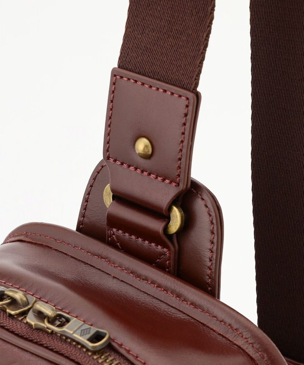 JOSEPH ABBOUD 【軽量/コンパクト/牛革】オイルドレザーボディー バッグ ダークブラウン系