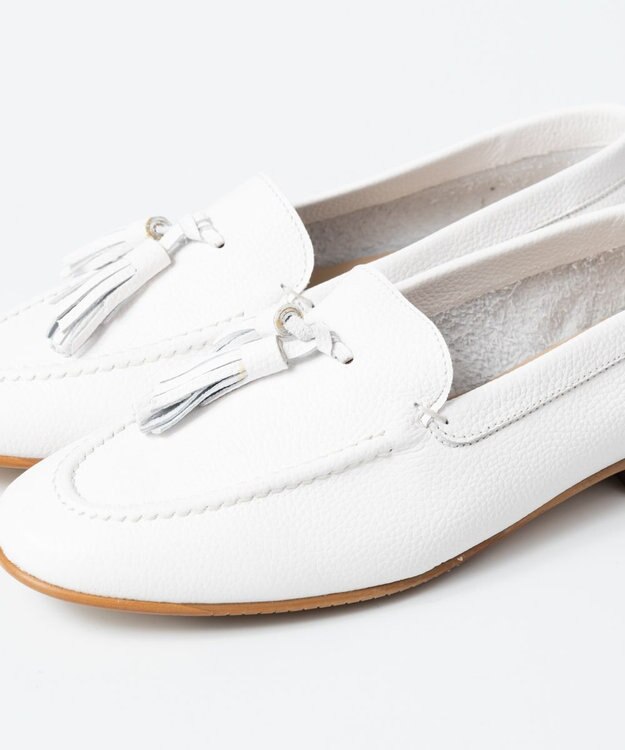 BONTRE 【BONTRE/ボントレ】アーモンドトゥタッセルローファー ホワイト