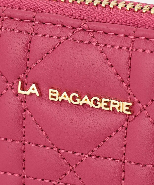 LA BAGAGERIE シープキルティング　ラウンドウォレット ダークピンク