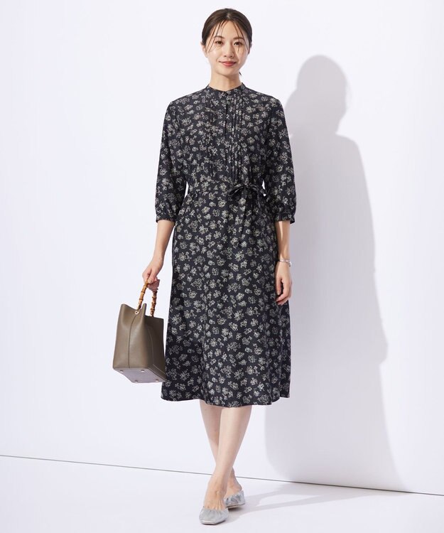 J.PRESS LADIES L 【WEB限定カラーあり・洗える】ラインフラワープリント ワンピース ネイビー系