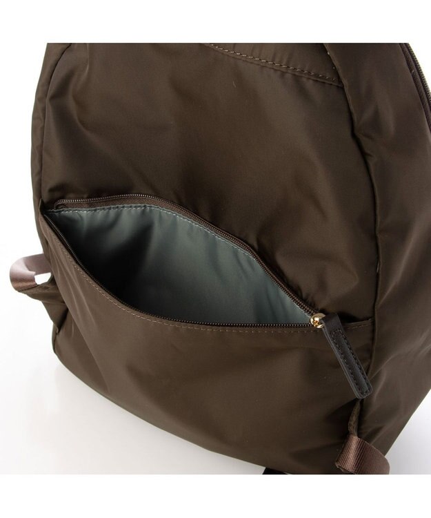 LA BAGAGERIE ナイロン　リュックサック チョコ