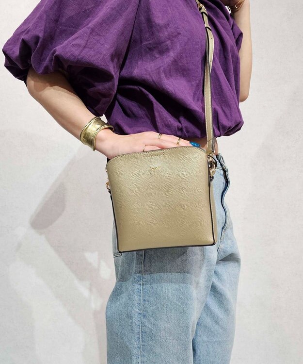 style code 【Ungrid/アングリッド】【WEB限定商品】キーリングチャーム付　ミニショルダーバッグ ゴールド