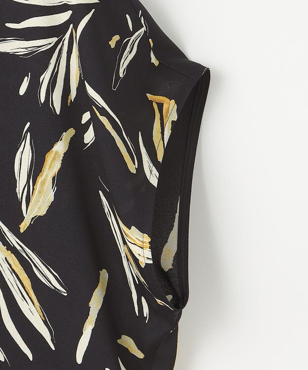 23区 S 【洗える】スリークボタニカルプリント ブラウス ブラック系