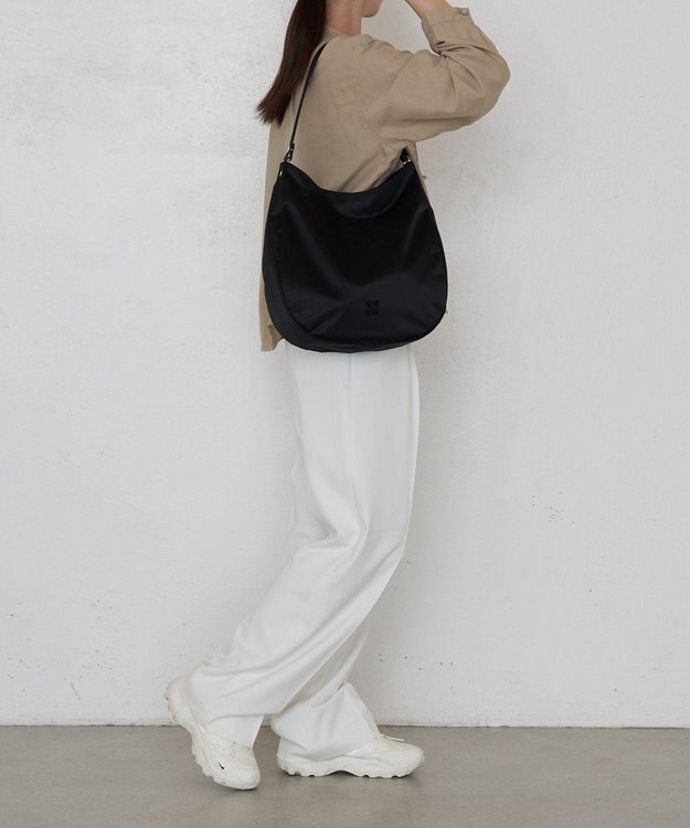 russet クラウズナイロン 縦長2WAYショルダーバッグ(CE-1623) Black