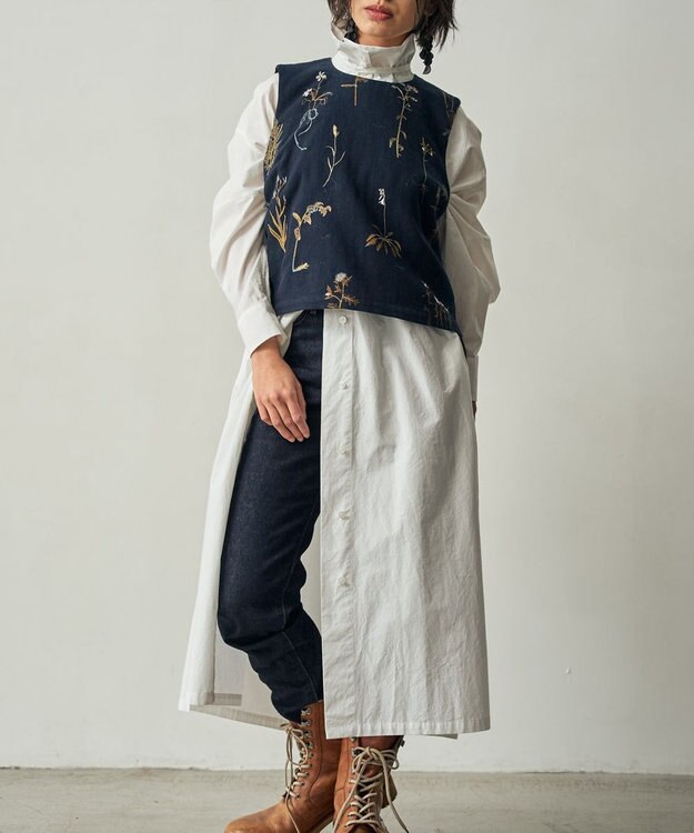 muuc ボタニカル刺繍ベスト ネイビー