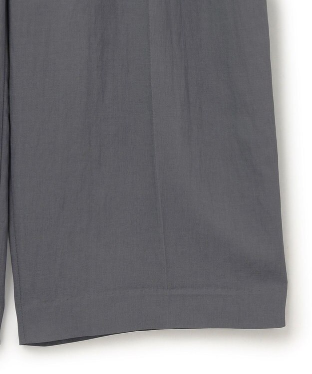 uncrave ドレープツイル ワイドパンツ ブルーグレー（佐藤晴美さん着用）