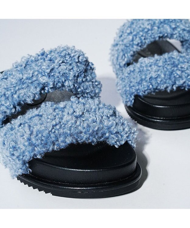 MODE ET JACOMO <carino>エコファーもこもこサンダル ブルー