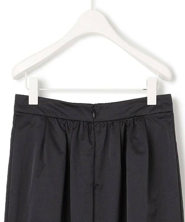 ICB L メタリックナイロンサテン コクーンスカート ブラック系