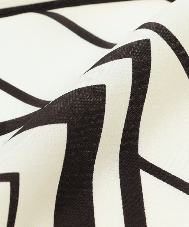 ICB BOXストライプパターンスカーフ ブラック系