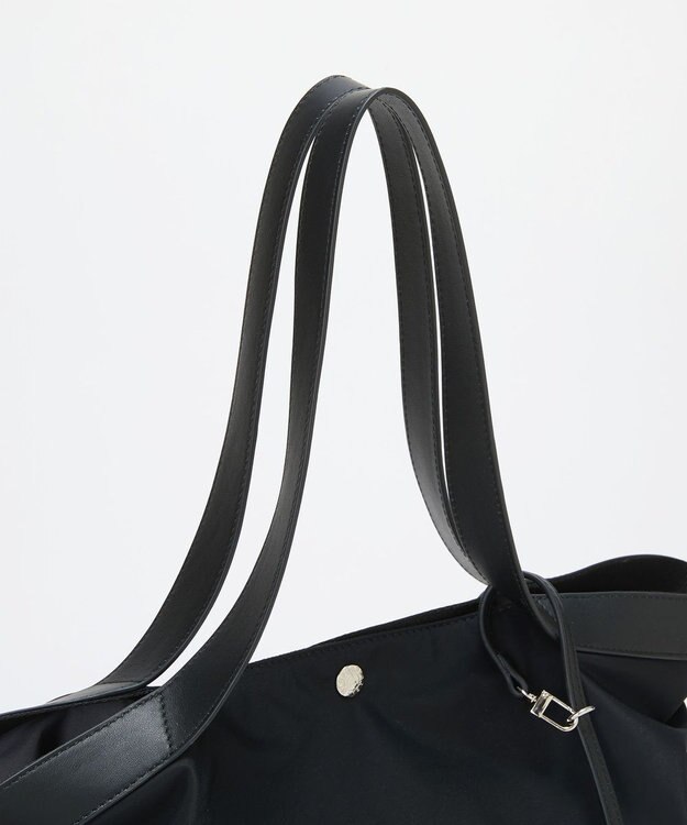 TOPKAPI 【Breath TOPKAPI】MORPH モーフ リンクルナイロン トートバッグ チャーム付き　A4 / 超軽量 /撥水 ブラック