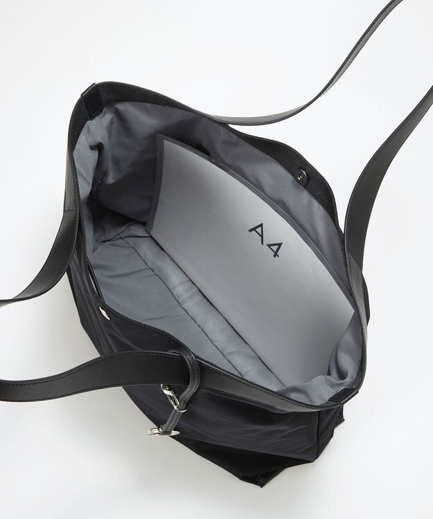 TOPKAPI 【Breath TOPKAPI】MORPH モーフ リンクルナイロン トートバッグ チャーム付き　A4 / 超軽量 /撥水 ブラック