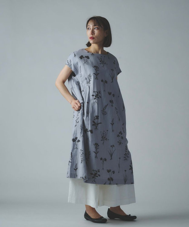 muuc 【ゆったりシルエットで涼しく上品】植物の影絵プリント ワンピースドレス グレー