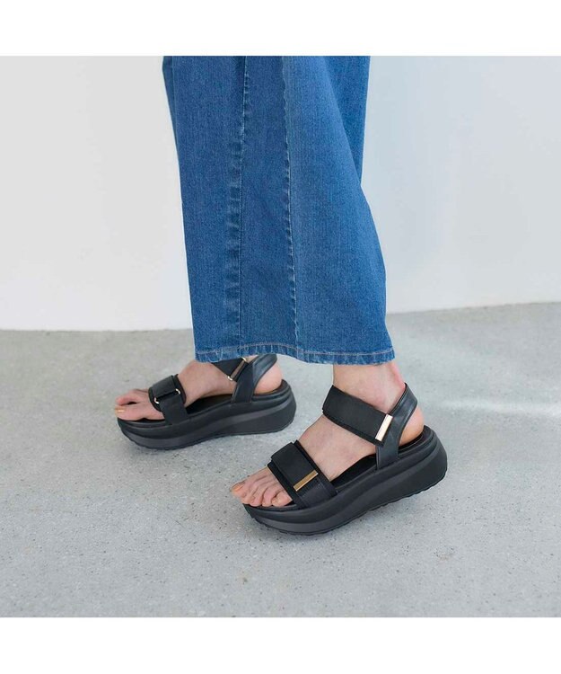 MODE ET JACOMO <noyau>厚底サテンベルクロスポーツサンダル ブラック