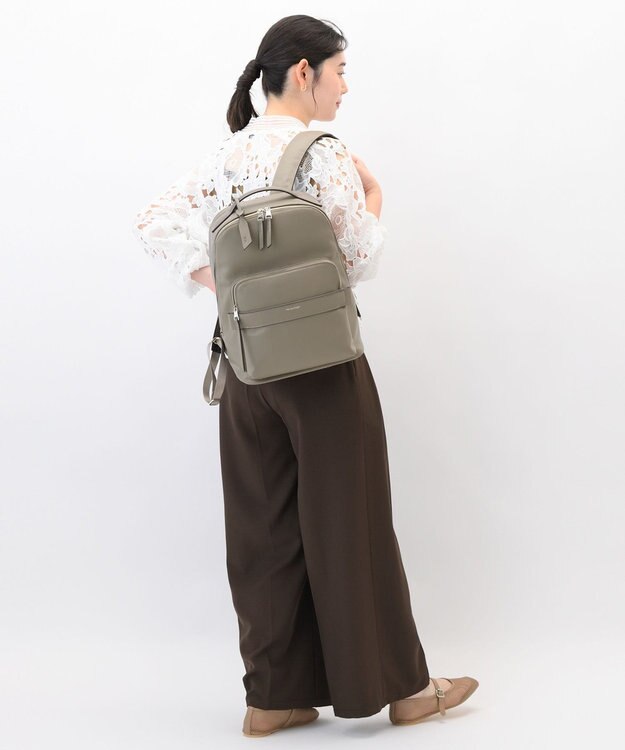 ACE BAGS & LUGGAGE W&.Day/Night ティルカ ラウンドリュック A4サイズ 14.0インチPC収納 19182 ダブルアンドデイナイト グレージュ