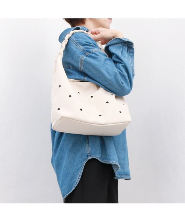 UNBILLION カシュカシュ cachecache / 三つ編みハンドルドット刺繍トート アイボリー