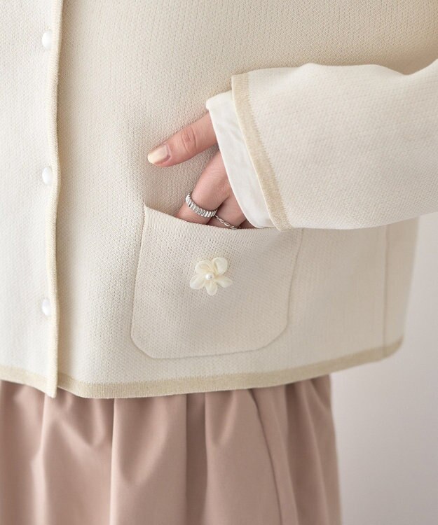 earth music&ecology フラワーモチーフニットカーディガン Ivory