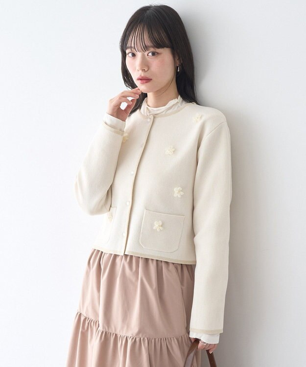 earth music&ecology フラワーモチーフニットカーディガン Ivory