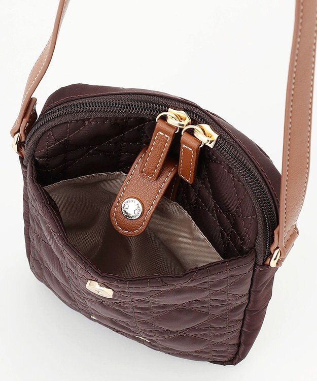 LA BAGAGERIE グリッドキルティングミニショルダー ワイン