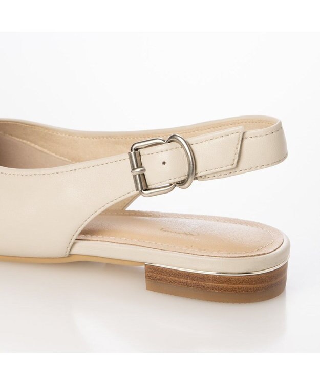 ing <ing>センターシームバックベルトパンプス アイボリー