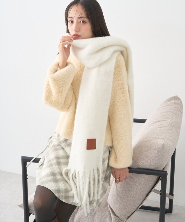 earth music&ecology ワンポイントビッグマフラー Ivory