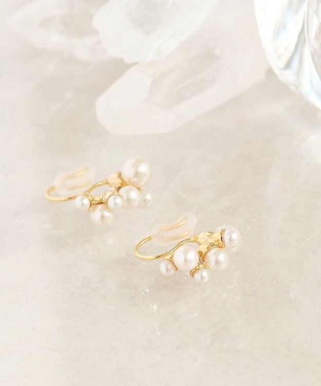 Phoebe 〈オンワード限定セット〉クラスパールライトフィットイヤリング×クラシカルパール2連ネックレス ホワイト