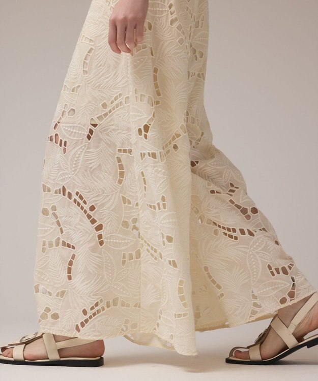 GRACE CONTINENTAL カットワークバギーパンツ キナリ