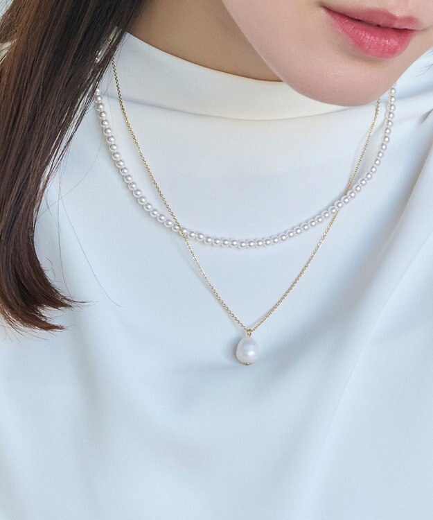 Phoebe 〈オンワード限定セット〉クラスパールライトフィットイヤリング×クラシカルパール2連ネックレス ホワイト